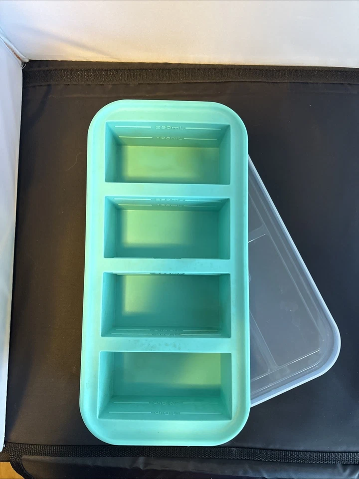 Cubos de sopa 1 xícara bandeja de congelamento 4 porções com tampa, água - Imagem 2 de 4