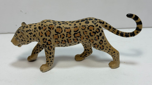 Mojo 2010 Spotted Leopard Figure Toy