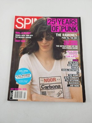 Spin Magazine May 2001 Sid Vicious 25 Years Of Punk The Ramones The Clash
