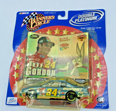 2001 Winner s Circle Double Platinum Jeff Gordon 24 Dupont Looney Tunes Nascar