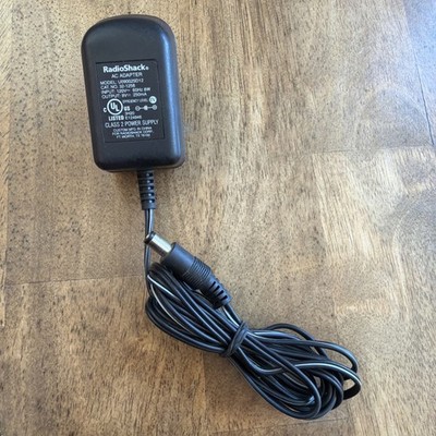 RadioShack AC Adaptor Model: U090025D12 Cat NO 3201258 - 9V 250mA - UNUSED MINT