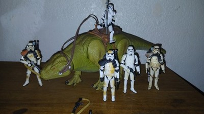 Star Wars Legacy Dewback with Sandtroopers