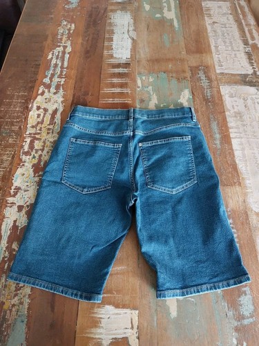 Jeansshorts von H&M Blau in der Größe 158 - Bild 2 von 2