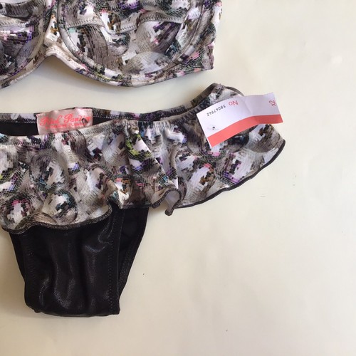 Bikini Faux Snake Skin Pattern & Black Bikini Size 8 - 10 Soft Feel Pistol New - Picture 4 of 23