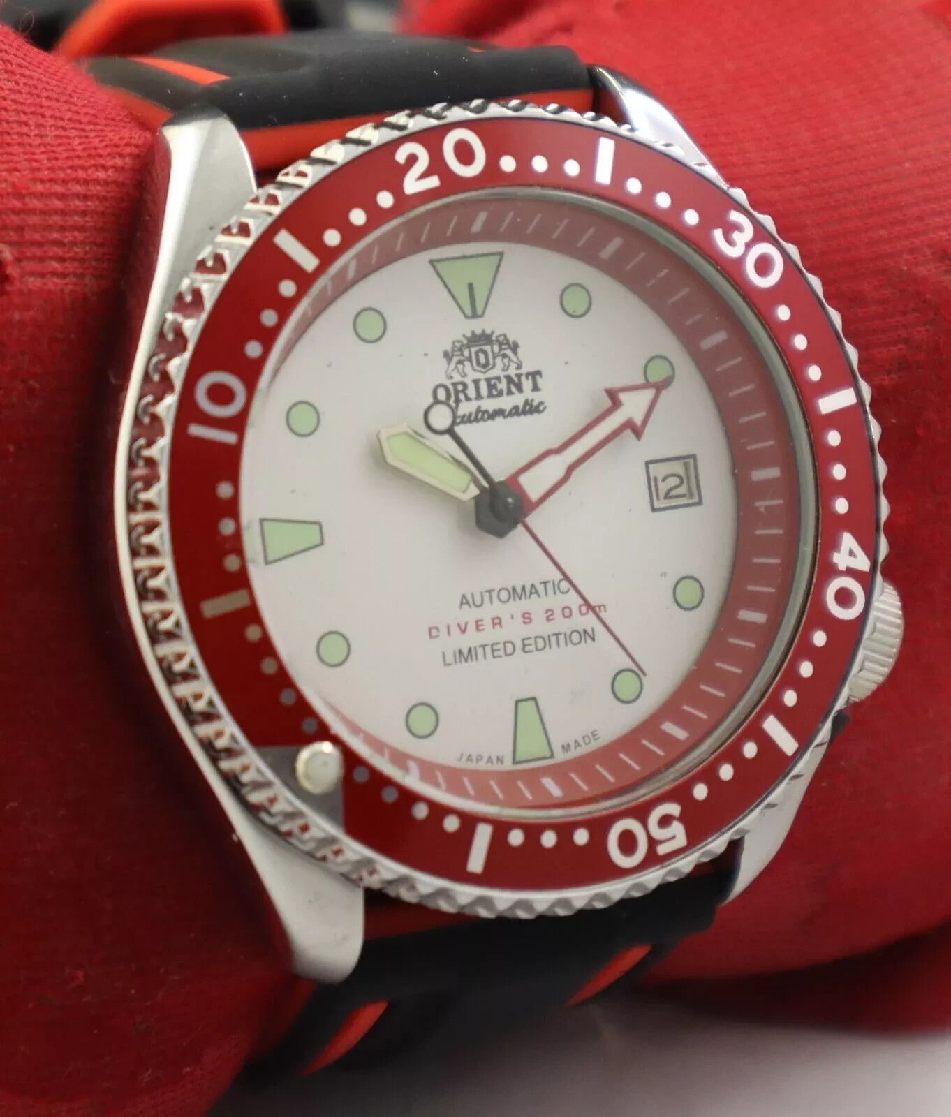 ORIENT Divers Automatic Movement RED/WHITE Date R… - image 2