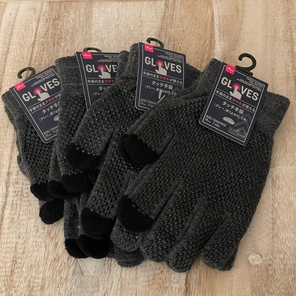 NWT 4 Daiso Digits Touchscreen Touch Screen Grey Black Adult Warm Knit Gloves