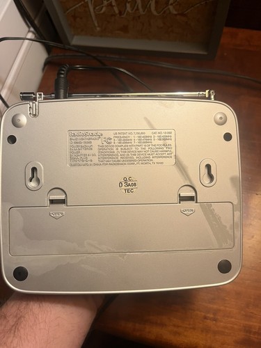 Radio Shack Hazard Alert Radio Weather Alerts & Public Alert READ DESCRIPTION - Picture 2 of 4