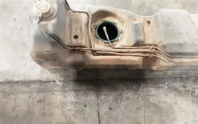 Jeep JK Wrangler OEM Gas Fuel Tank 4 Door 22.5 Gallon 68068728AE 2007-2017 91957 - Image 2 of 4