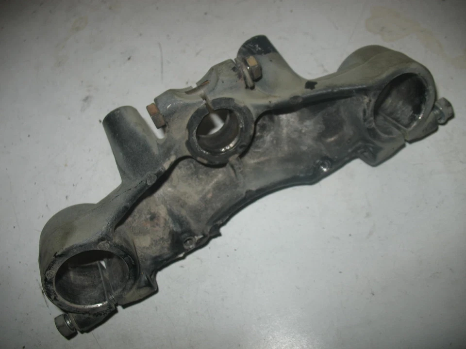 Abrazadera de puente triple árbol 1980 Yamaha it250 81 79 80 it425 Foto 3 de 4