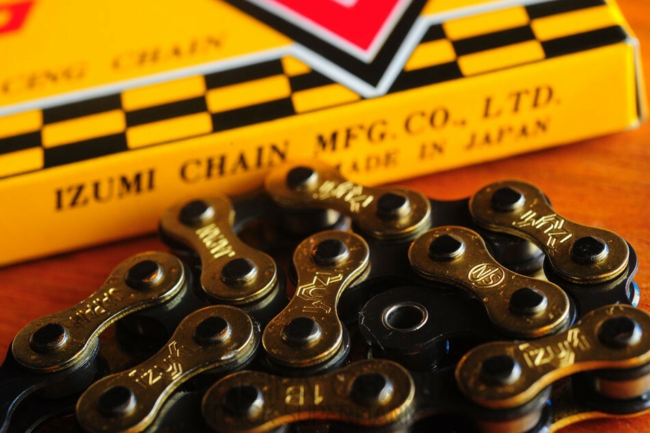 Izumi V Super Toughness Track Bike Chain Gold -Standard 1/8