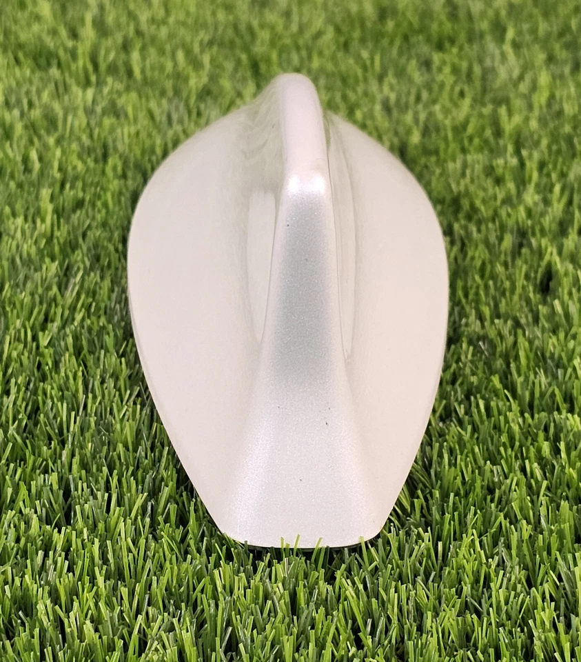 Antena de radio exterior techo Lexus IS300 2018-2022 blanca OEM usada: se adapta a Lexus Foto 4 de 4