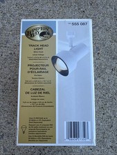 NEW Hampton Bay Dimensions Track Light 555 08...