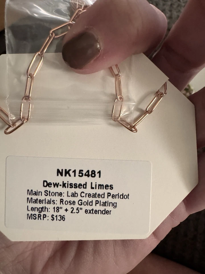 炸弹派对 - 2025 年 8 月 - Dew Kissed Limes - 玫瑰金和橄榄石 — 第 3/3 张图片