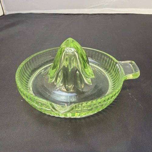 Vtg. Green Depression Glass Reamer Uranium Vaseline Citrus Squeezer Lemon Juicer