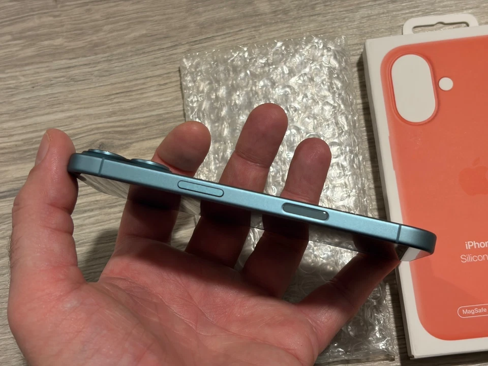 Apple iPhone 16 128Gb Teal 🔋100% 🔄 31 ✚ Custodia Mandarancio 🌟Come NUOVO - Immagine 4 di 4