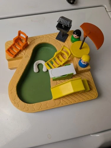 Fisher-Price Little People Swimming Pool Set - Green Pool Vintage