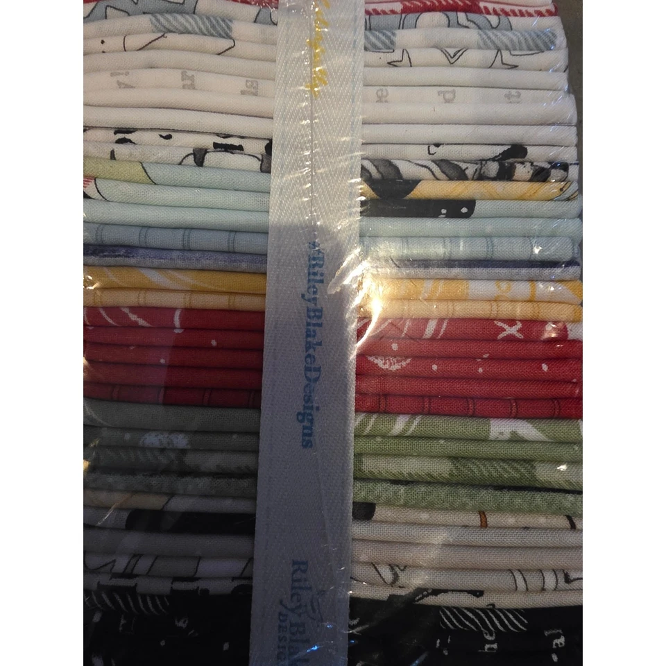 Riley Blake Fat Quarter Bundle 41 Piece White As Snow Fabric Cotton Holiday - Image 4 of 4