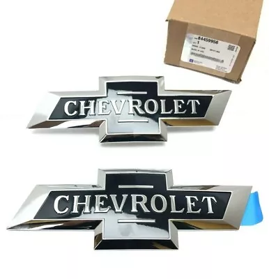 OEM 2016-2018 Chevy Silverado 1500 Heritage Bowtie Emblem Set GM 84459956 - Image 1 of 4