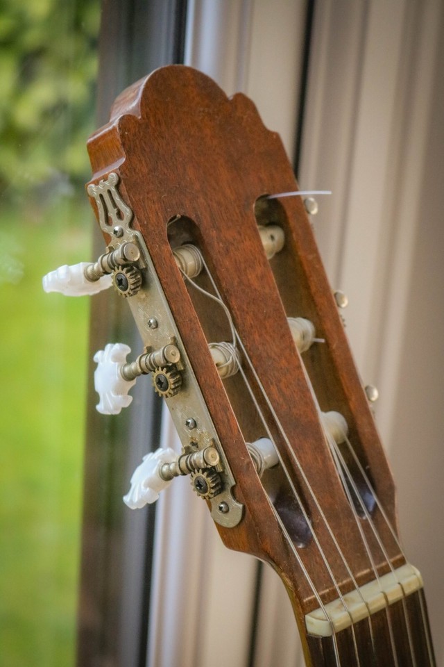 Vintage Spanish Classical Guitar Flamenco Hand Made In Spain