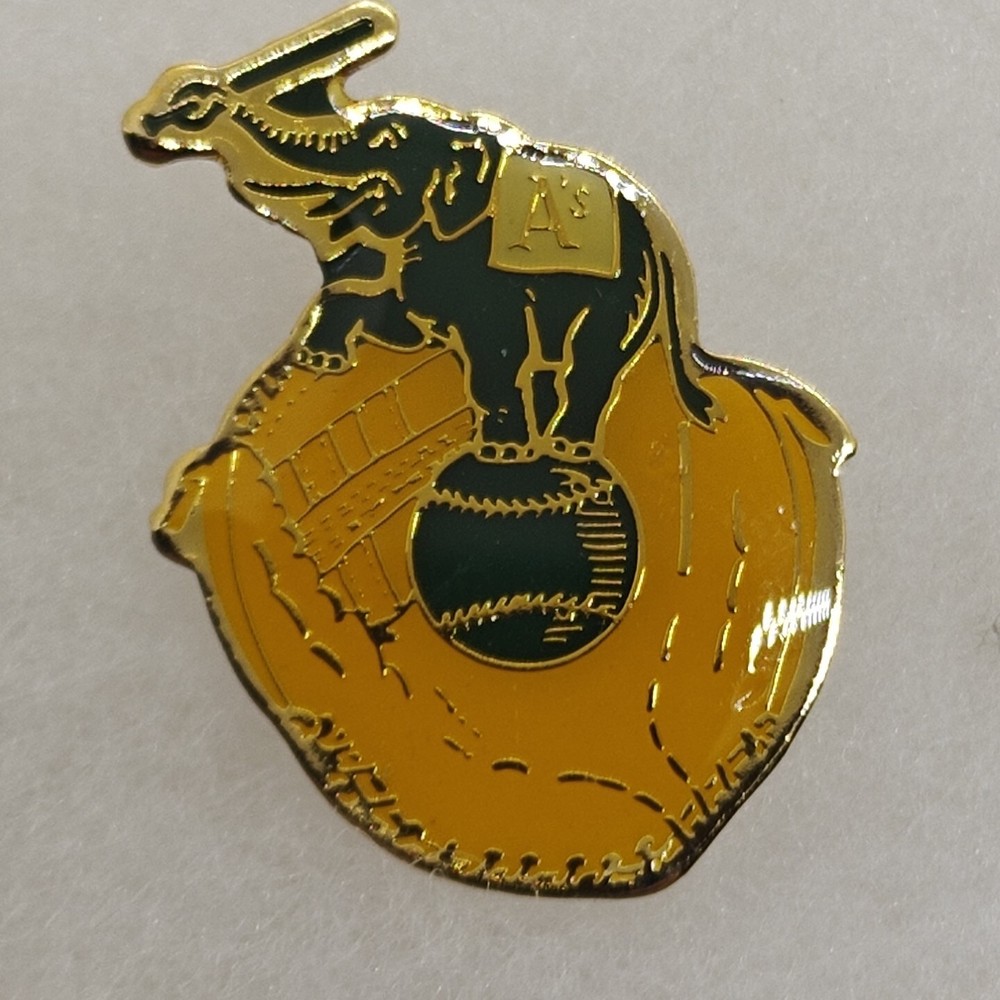 Vintage 1990s MLB Oakland A's Athletics Glove & Ball Collectible Hat PIn