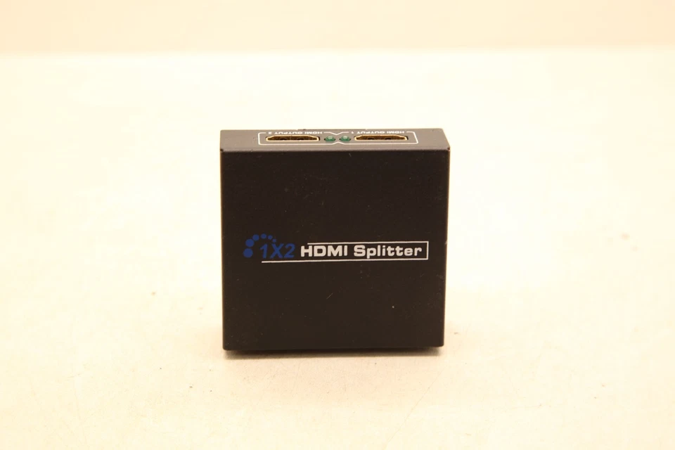 1X2 HDMI Splitter  - Sans câble USB - Bon état - Photo 1/3
