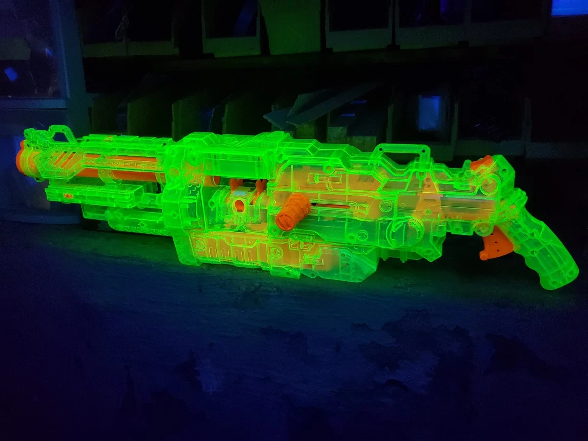 Nerf gun glow hotsell in the dark