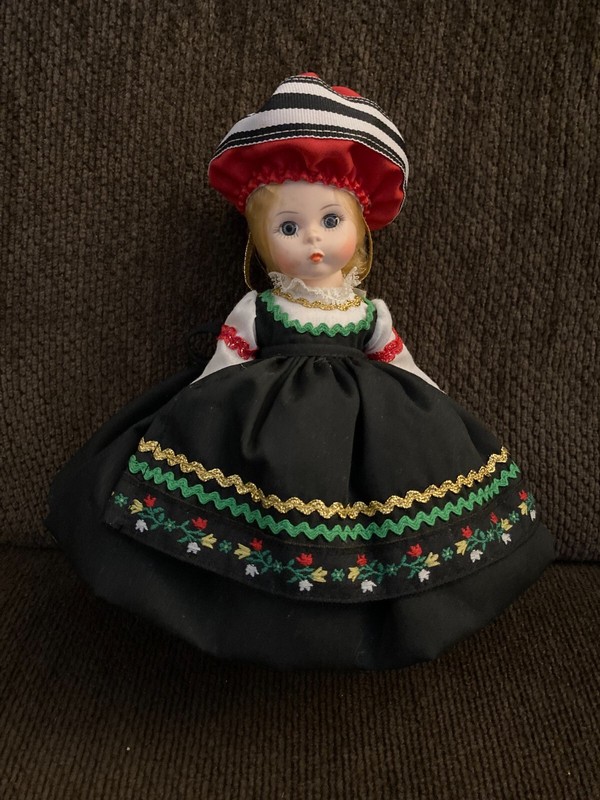 Madame Alexander 8" Doll - 1980's - Finland