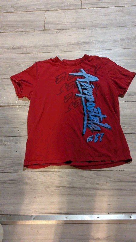 RED AREOPOATALE  T-SHIRT SIZE XL