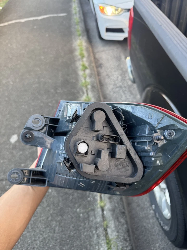 Luces traseras izquierda y derecha BMW 335xi 2015 OEM Foto 2 de 4