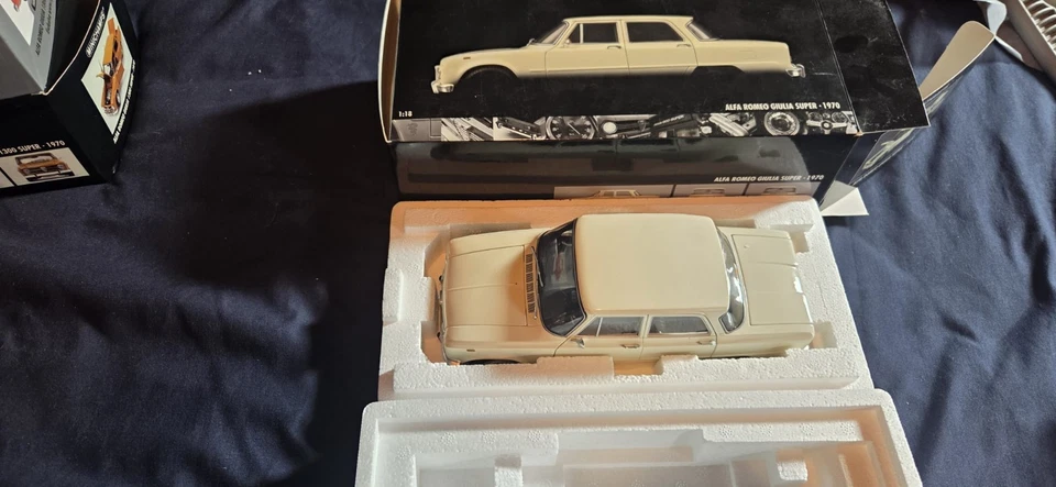 Alfa Romeo Giulia 1300 Super 1:18  Minichamps - Immagine 2 di 4