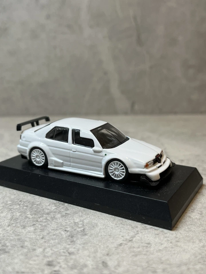 Kyosho 1/64 阿尔法罗密欧系列 4 155 V6 TI 白色 压铸模型车 80E2 — 第 2/4 张图片