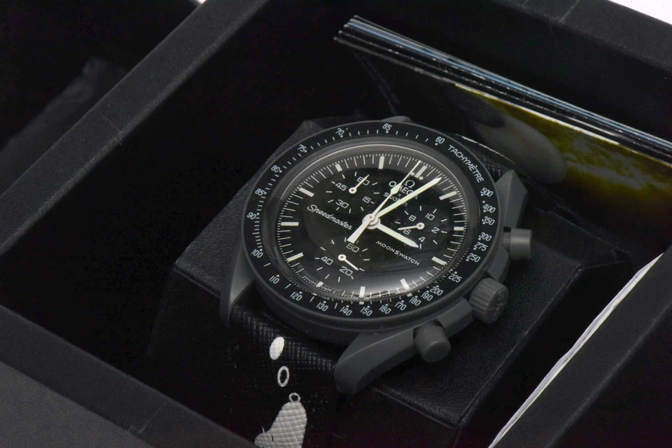 Reloj Omega Swatch Speedmaster MoonSwatch Mission to Mercury Cronógrafo SO33A10 Foto 2 de 4