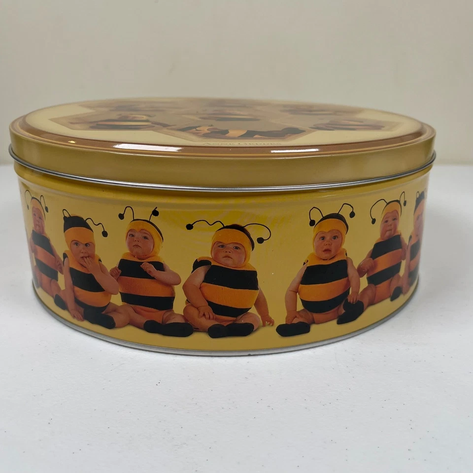 Contenedor de almacenamiento de colección de colmenas Anne Geddes redondo de hojalata "baby bees" Foto 3 de 4