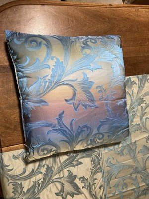 Versace Kissen Arabesque Seide + Tischläufer