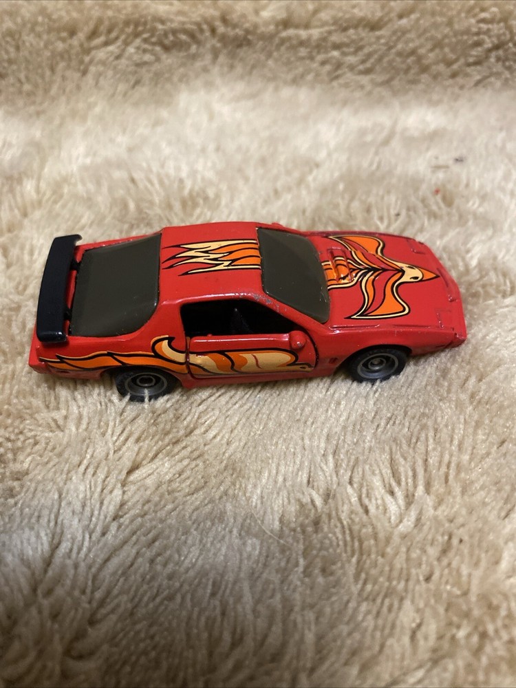 Red Racing Car Lock-ups Vintage Collectible Toy 1982 Without Key