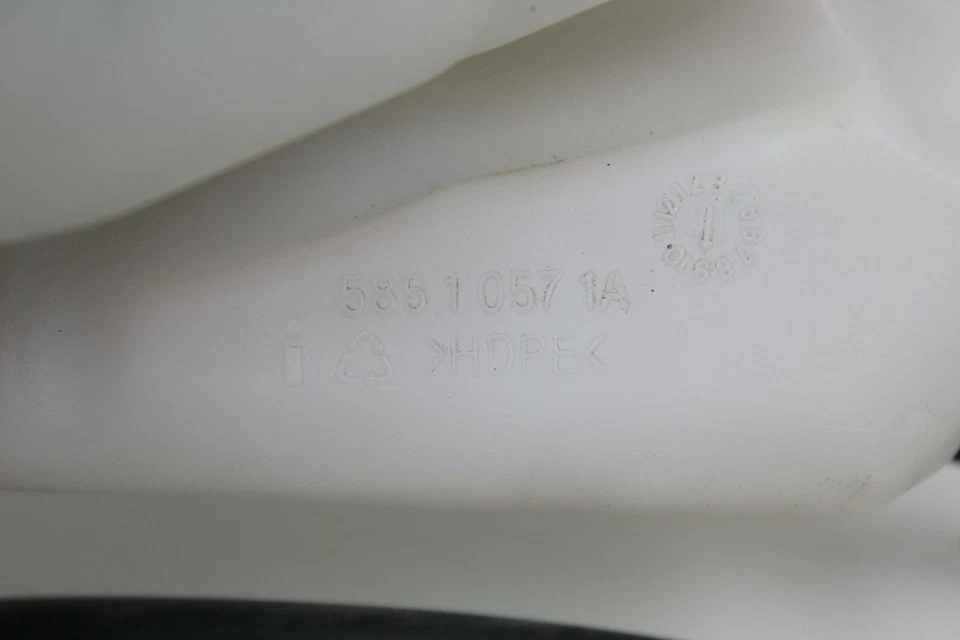 Expansión de botella de desbordamiento de agua refrigerante Ducati 1198SP 1198 09-11 848 1098 Foto 2 de 4