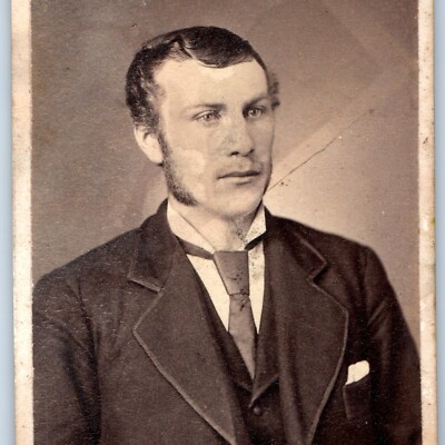 c1860s Ashland, OH Mutton Chops Man CdV Photo Card Edwards H11