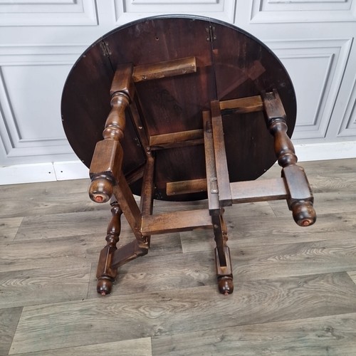 Retro Vintage Round Wooden Drop Leaf Side Sofa Wine Table - Occasional Coffee - Picture 16 of 24