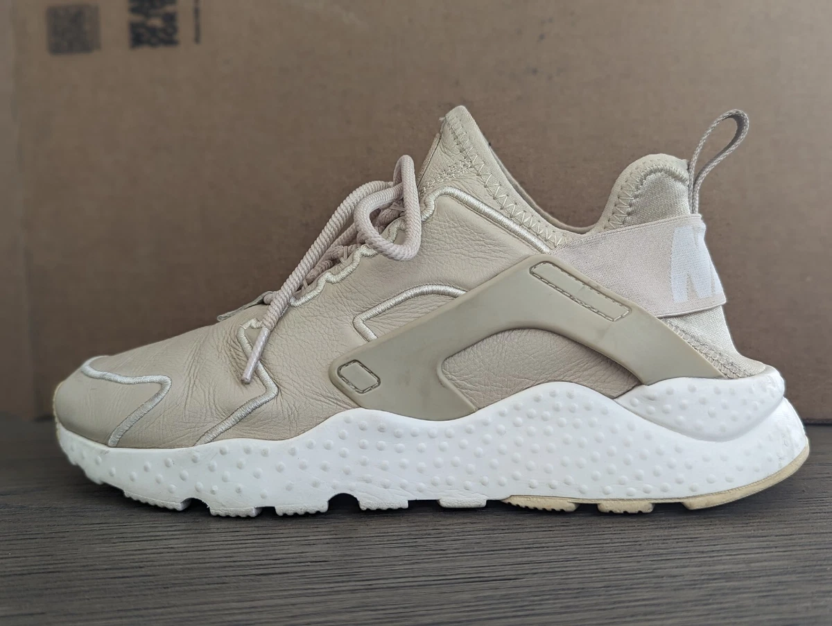 Nike Air Huarache Ultra Women's Shoe.