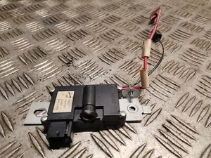 CHRYSLER 300C Touring LX 3.0 CRD Kofferraumdeckel Antenne Verstärker 05081032AF