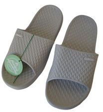 FUNKYMONKEY Women's Bathroom Shower Slippers Indoor Home Beach Non Slip Sandal 7