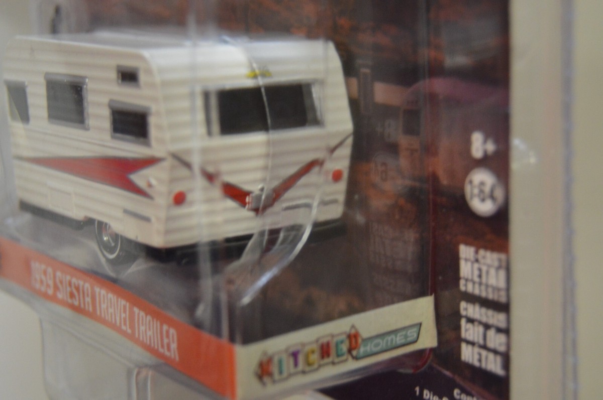 グリーンライトミニカー　Hitches homes series 6 GREENLIGHT Hitched Homes 1959 Siesta Travel Trailer + Awning