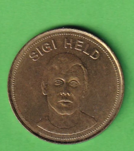 Fußball 1969 Sigi Siegfried Held geb. in Freudenthal Sudetenland Kickers Offenb. - Bild 1 von 2