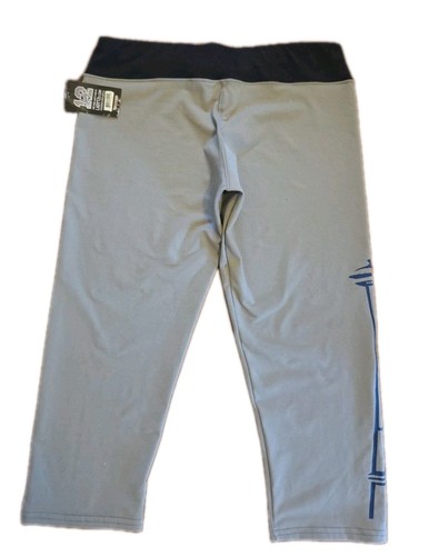 NWT Women's LADY 12's SEATTLE SEAHAWKS SPACE NEEDLE Capri Leggings XXL RP$46 - Picture 7 of 16