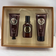 CURVE SOUL 3PCES SET 1.7 OZ COLOGNE SPRAY FOR MEN IN DAMAGE BOX BY LIZ CLAIBORNE