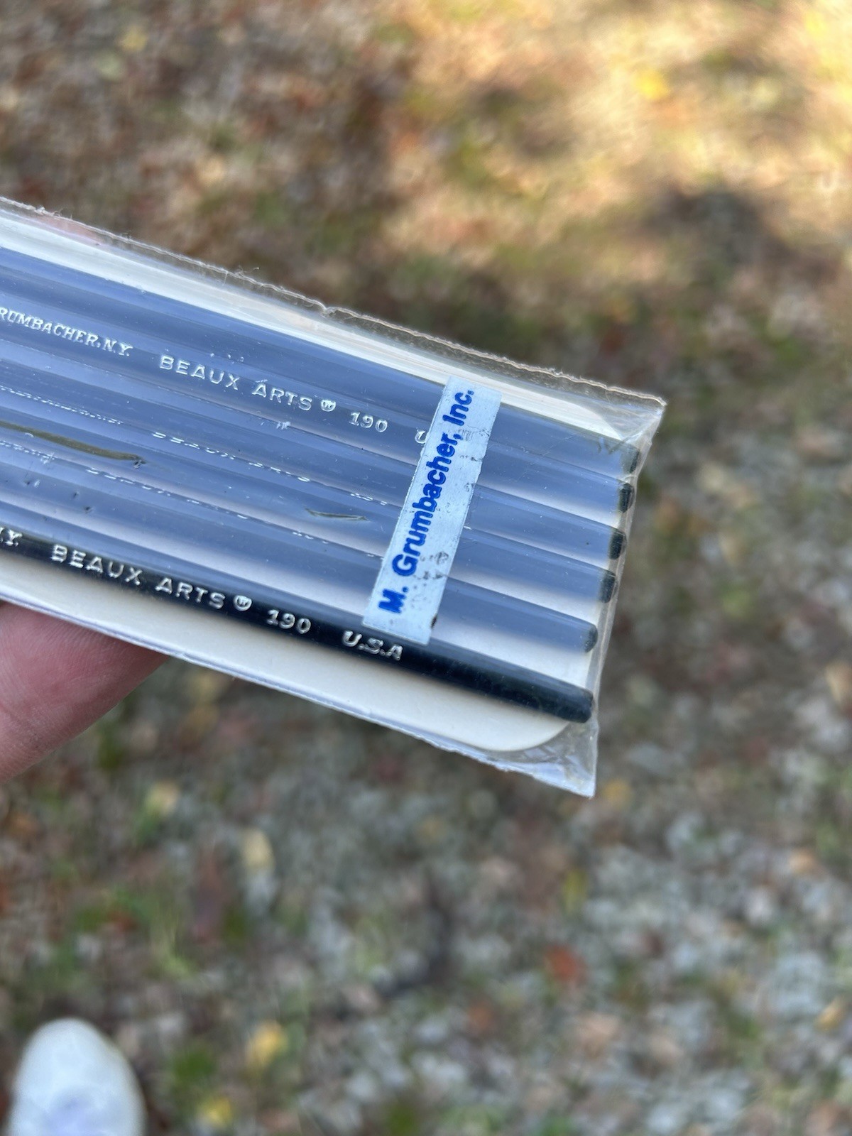 NEW! Grumbacher  Series 190 Beaux-Arts Brushes #4  Package of -6- Brushes (zz)