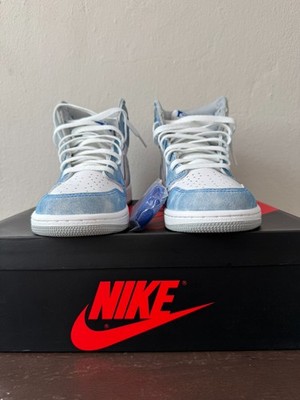 Nike Air Jordan 1 Retro High OG Hyper Royal Size 10 555088-402 With Box