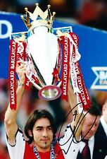 Robert Pires Signed 12X8 Photo Arsenal Genuine AFTAL COA (9047) Robert Pires Signed 12X8 Photo Arsenal Genuine AFTAL COA (9047)