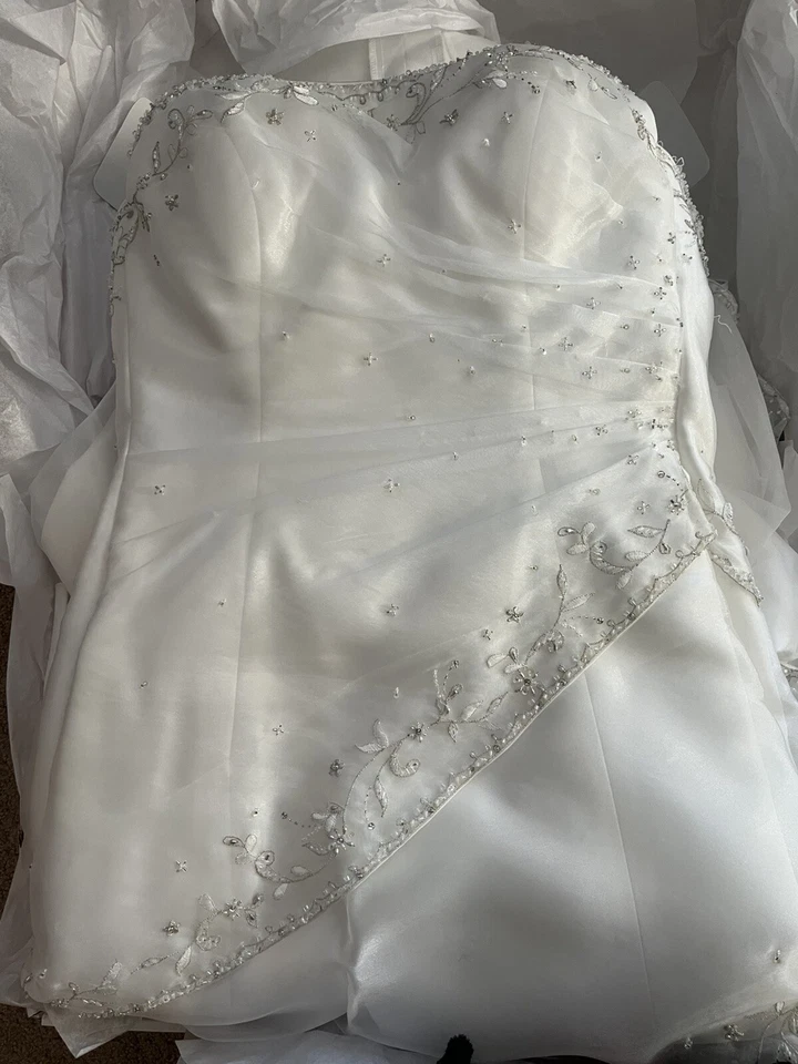 Maggie Sottero Couture Wedding Dress size 10 W Swarovski Crystals - Image 2 of 4
