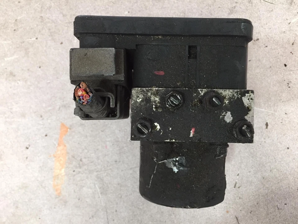 Volkswagen Golf 2005 bomba abs 1K0907379 k C182 Foto 4 de 4